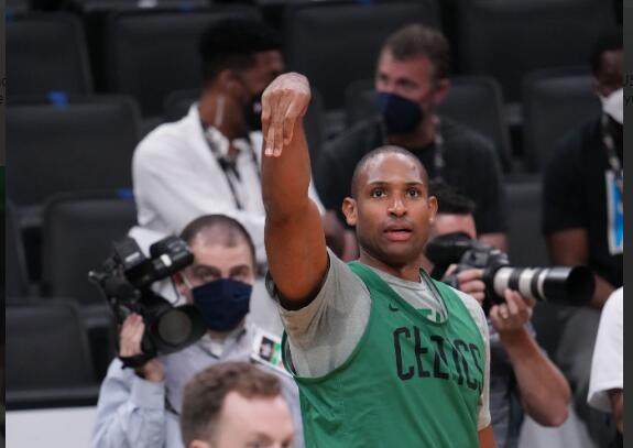 广发体育平台-36岁霍福德享受比赛：我会全力以赴